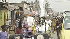 En RDC, le festival KinAct transforme les déchets en oeuvres d'art