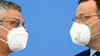 Lothar Wieler und Jens Spahn bei der gemeinsamen Pressekonferenz in Berlin