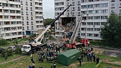 Разбор завалов на месте взрыва в жилом доме в Ногинске