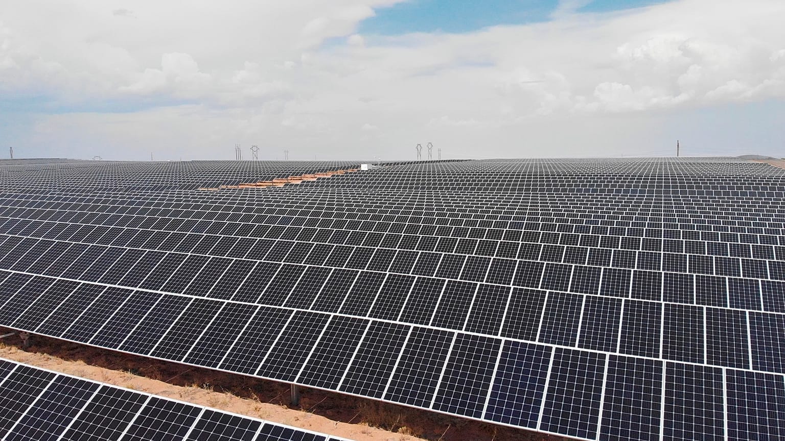 New Mexico'daki güneş enerjisi üretim yerleşkesi
