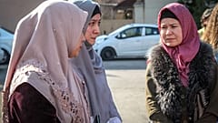 طردت لويزا مومينجونوفا، البالغة من العمر 19 عاما، من جامعة في العاصمة طشقند لكونها مسلمة متدينة وترتدي الحجاب، طشقند، أوزباكستان، 13 مارس 2019