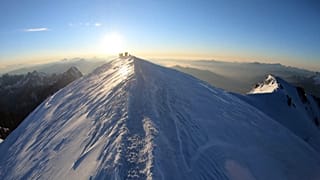 Companhia dos Guias de Chamonix assinala 200 anos de vida com escalada