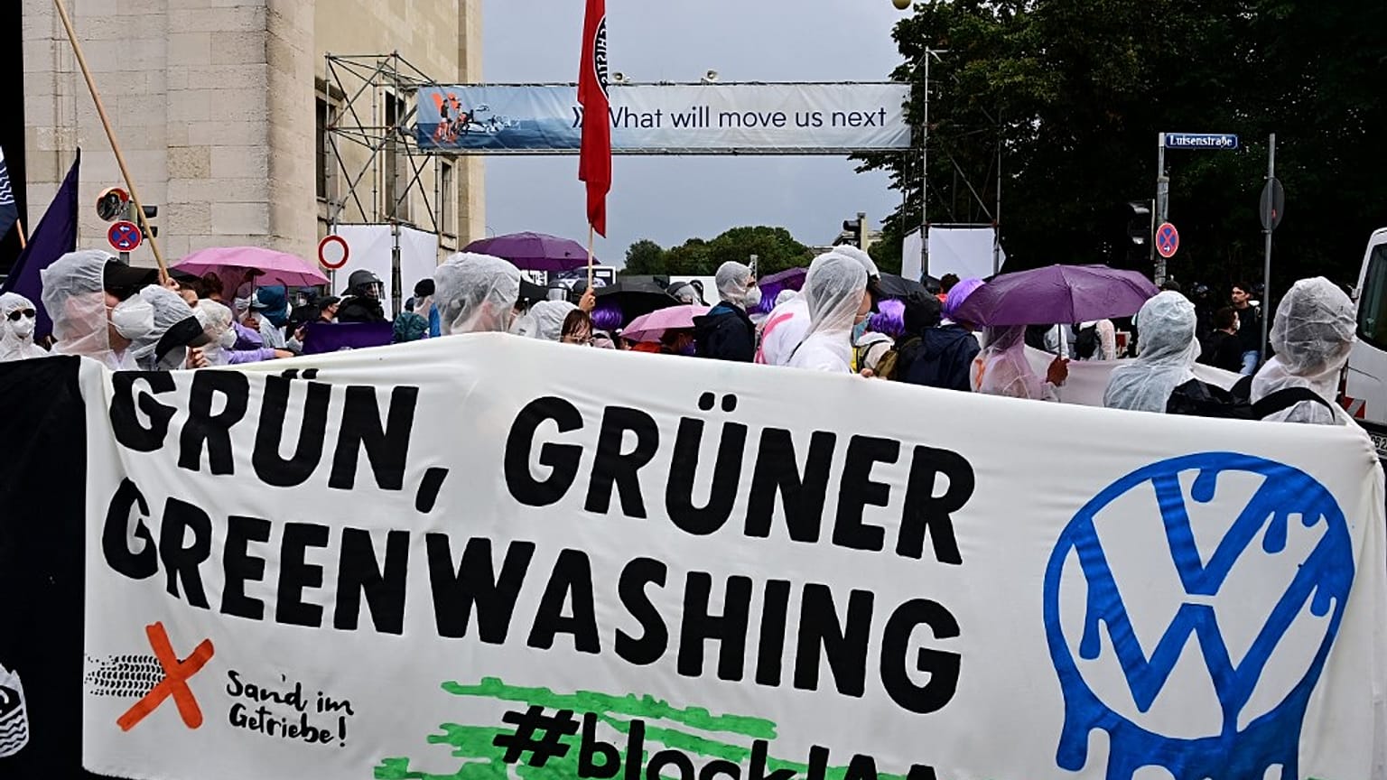 Tausende demonstrieren gegen die IAA in München