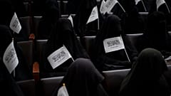 گردهمایی زنان نقاب‌پوش و برقع‌پوش در دانشگاه «شهید ربانی» در کابل