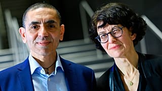 BioNTech'in kurucuları Profç Drç Uğur Şahin ve Dr. Özlem Türeci