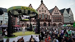 Annalena Baerbock, a német Zöldek társelnöke és kancellárjelöltje egy kampányrendezvényen 2021. szeptember 8-án