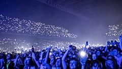 50 bin kişilik stadyum konserinde herhangi bir Covid-19 önlemi alınmadı