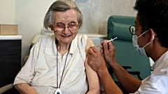 600 000 personnes âgées dans les Ehpad sont concernées par la campagne de rappel pour une troisième dose de vaccin contre le Covid-19