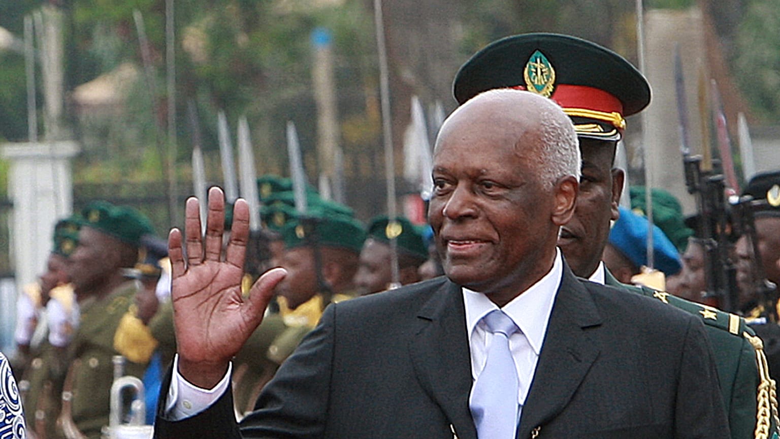 José Eduardo dos Santos em 2017, na tomada de posse de João Lourenço