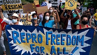 Manifestants devant la résidence du juge de la cour suprême Brett Kavanaugh à Chevy Chase, dans le Maryland, 13 septembre 2021