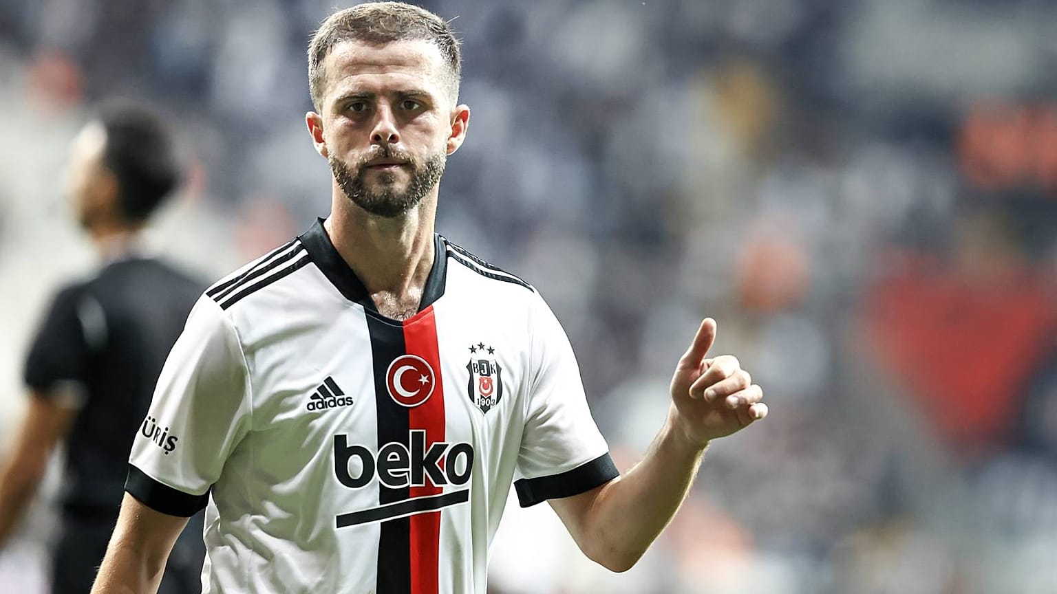 Beşiktaşlı oyuncu Miralem Pjanic