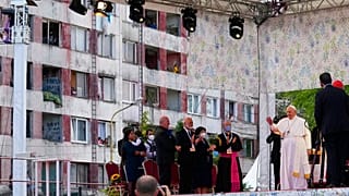 Ferenc pápa a cigánytelepen
