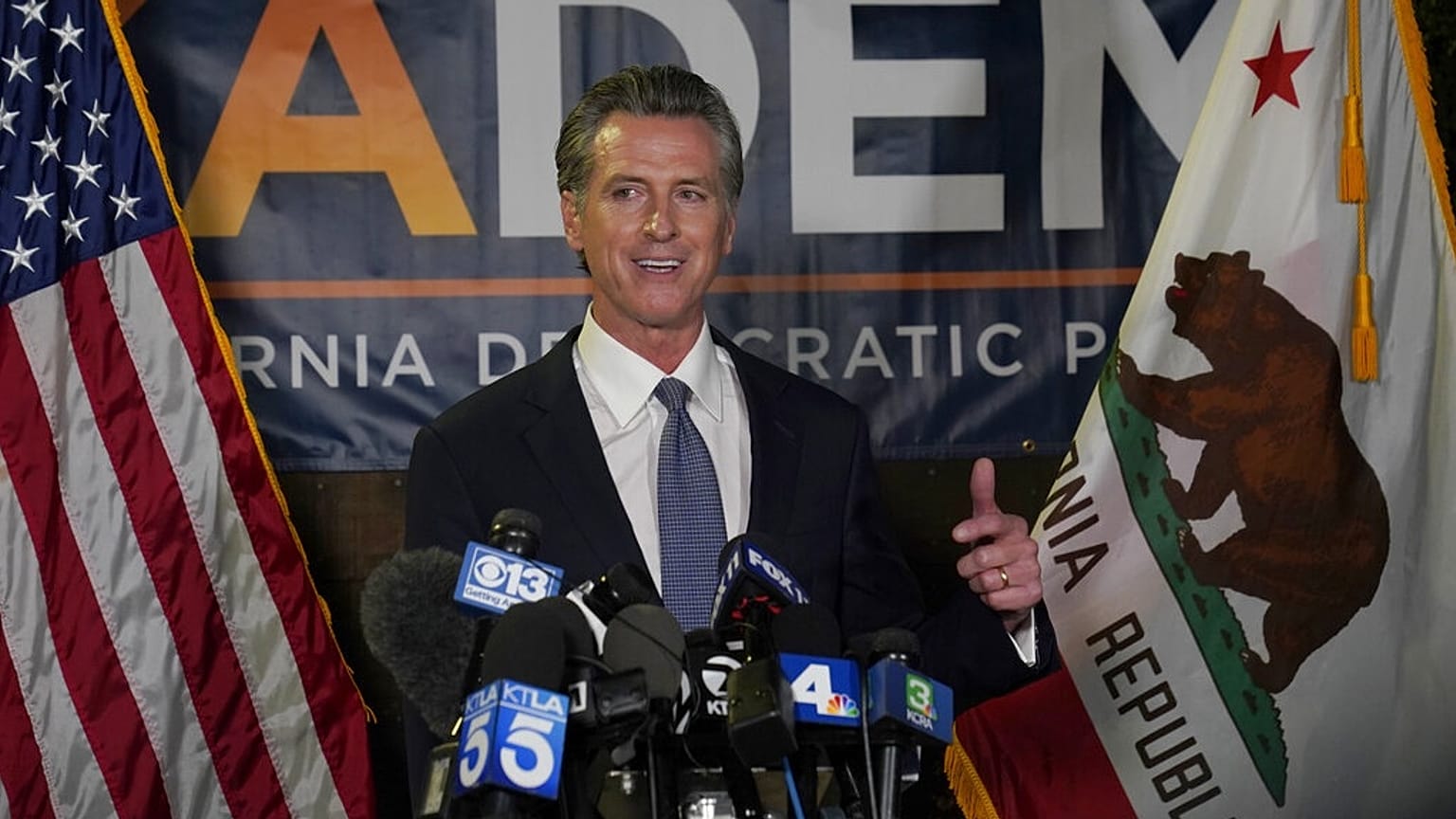 Référendum en Californie : le gouverneur démocrate sauve sa tête et évite la révocation