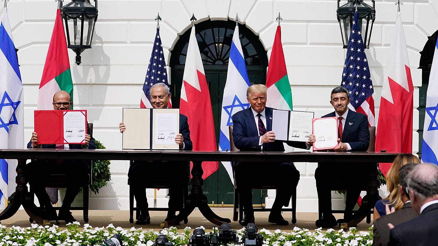 خلال مراسم توقيع اتفاقات "أبراهام" في الحديقة الجنوبية للبيت الأبيض في واشنطن، 15 سبتمبر 2020