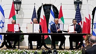 خلال مراسم توقيع اتفاقات "أبراهام" في الحديقة الجنوبية للبيت الأبيض في واشنطن، 15 سبتمبر 2020