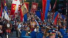 Marcha en Belgrado con motivo del Día de la Unidad Serbia