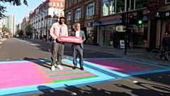Bunte Zebrastreifen und "Street Stitchers": London lockt Touristen