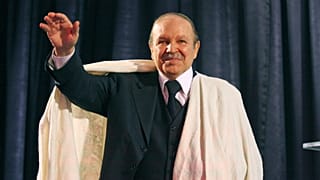 Los argelinos se despiden del expresidente de Argelia, Abdelaziz Bouteflika