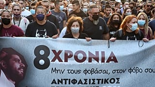 Η Μάγδα Φύσσα στην κεφαλή της πορείας