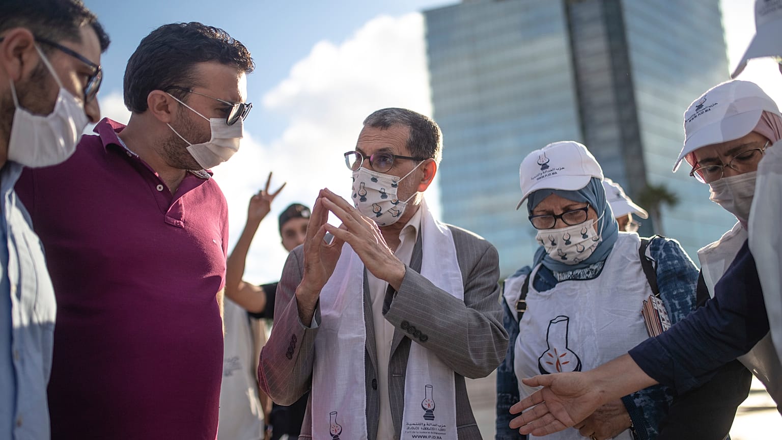 صورة للأمين العام لحزب العدالة والتنمية الإسلامي المغربي سعد الدين العثماني يوم الجمعة 3 أيلول/سبتمبر 2021 وهو يتحدث إلى أنصار حزبه قبل أيام من الانتخابات البرلمانية والمحلية 