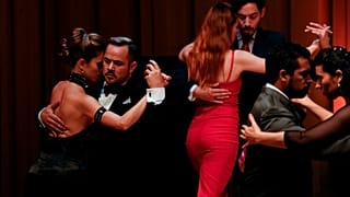 Bailarines de tango en el Festival y Mundial 2021