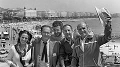 Mario Camus y el elenco de "Los Santos inocentes" en el Festival de Cannes en 1984