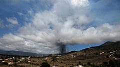 La Palma Adası’nda volkan patlaması alarmı 
