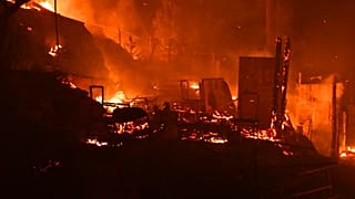 Samos: Brand in fast geräumtem Migrantenlager Vathy