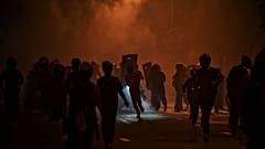 خلال مظاهرة لإحياء الذكرى السنوية الـ 15 منذ الانقلاب العسكري في بانكوك في عام 2006 ، تايلاند 19 سبتمبر 2021