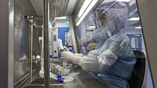 Европа: третья доза вакцины от COVID-19