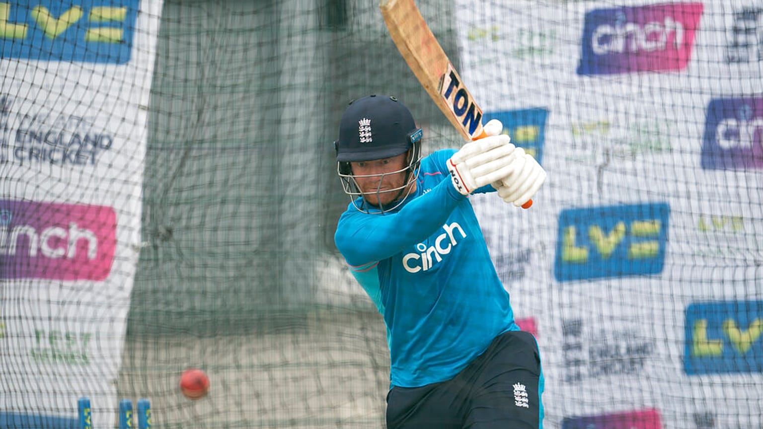 İngiltere kriket takımından Jonny Bairstow 