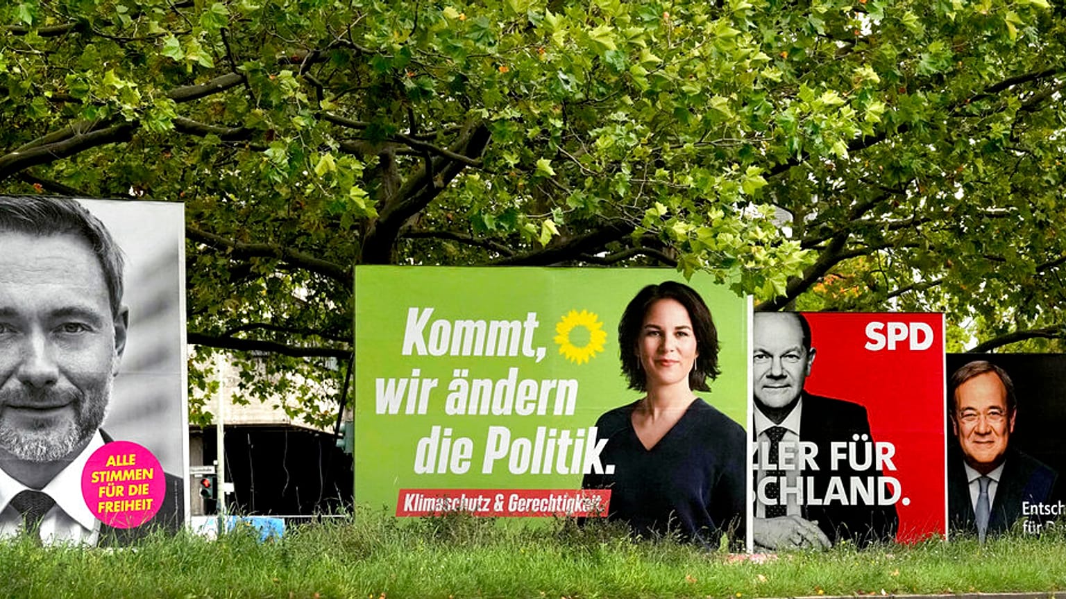 Plakate vor der Bundestagswahl in Deutschland