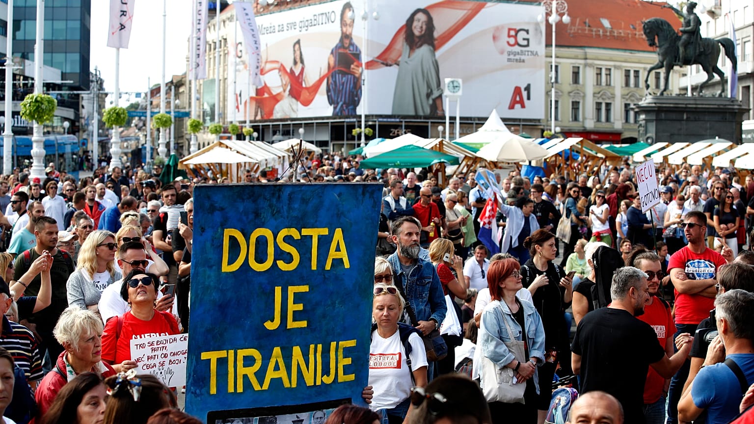 Korlátozásellenes tüntetés Zágrábban 2021. szeptember 18-án