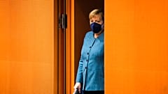 Arrivée d'Angela Merkel à son dernier conseil des ministres avant les élections fédérales, Berlin, 22 septembre 2021