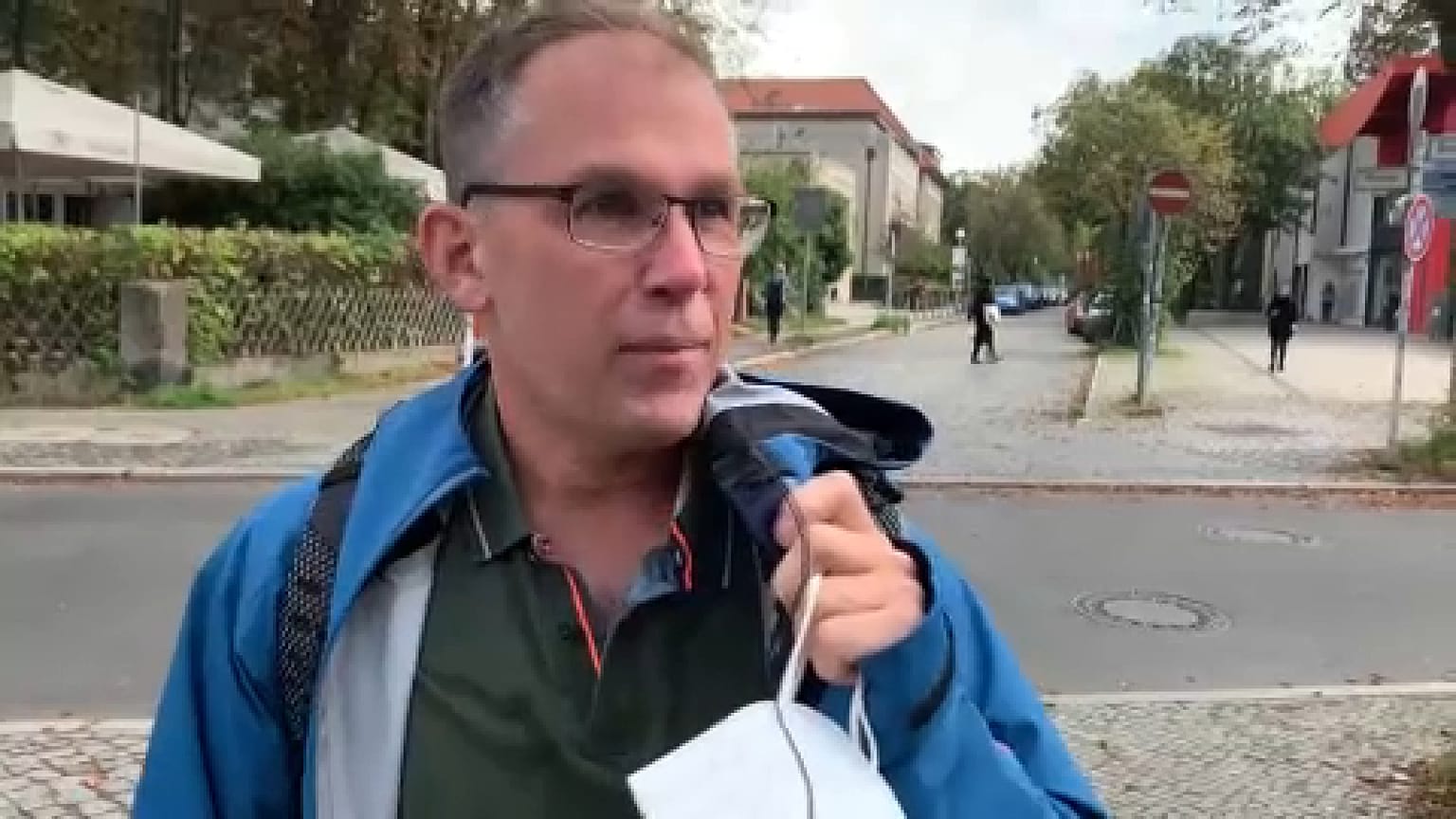 Egy berlini járókelő 