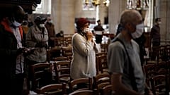 Kilise dua eden Katolikler