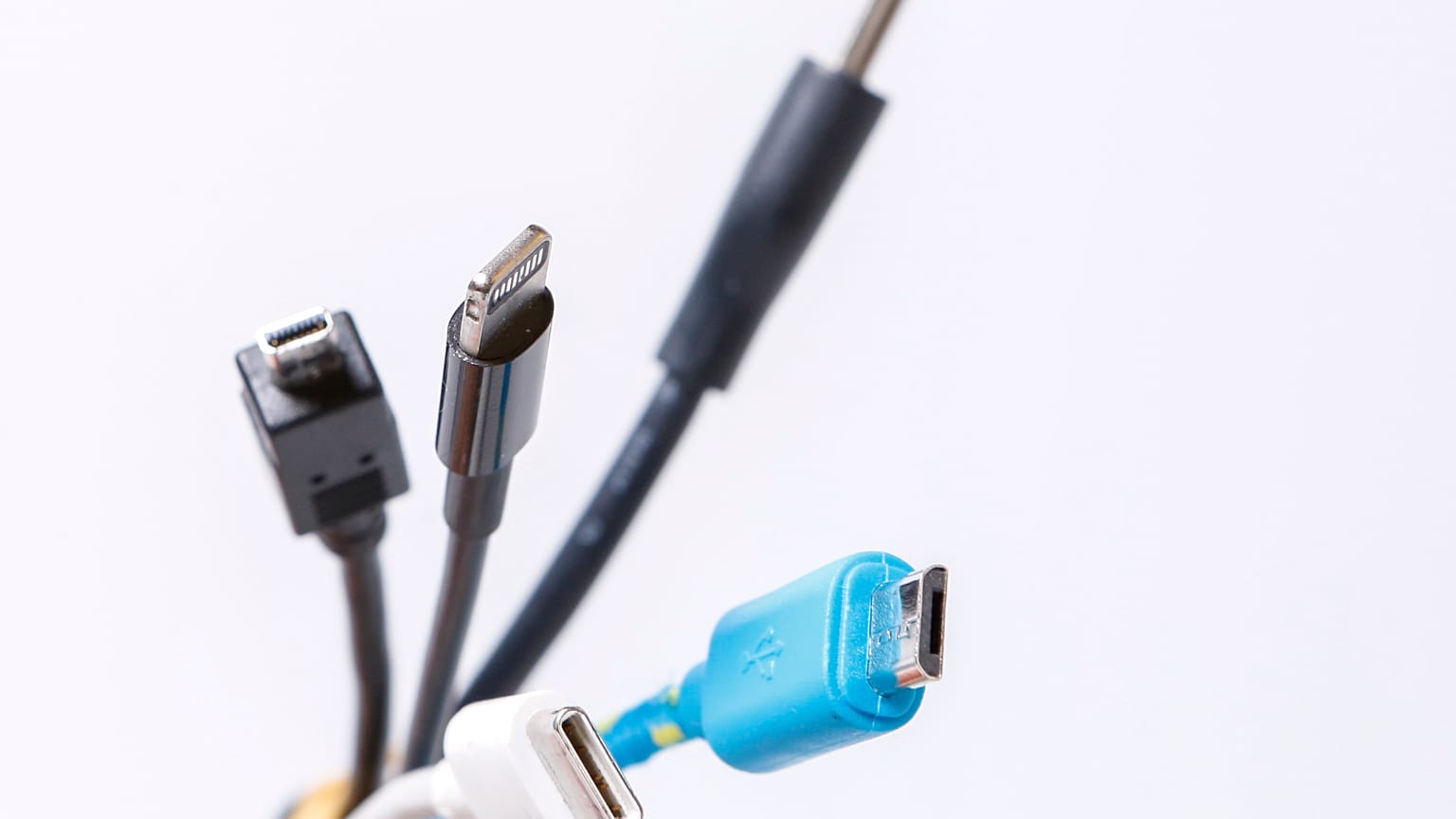 Bruselas propone un cargador único para todos los teléfonos móviles