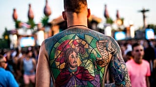 Pillanatkép egy balatoni fesztiválról - illusztráció - archív felvétel