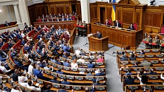 The new law will now be signed into effect by President Volodymyr Zelenskyy.