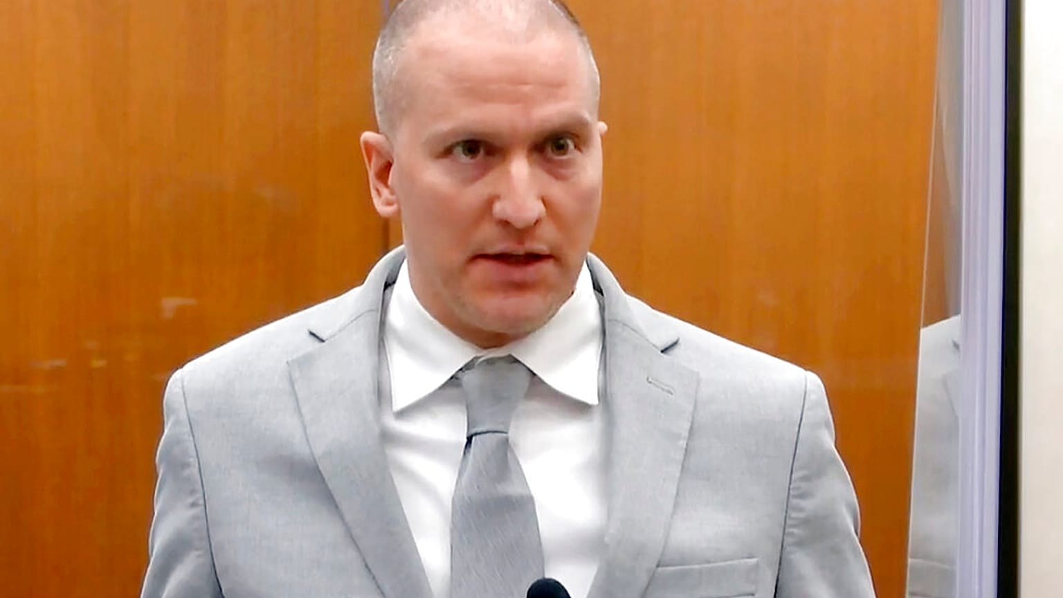 Derek Chauvin apela la sentencia por el asesinato de George Floyd argumentando malas prácticas