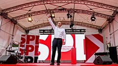 Almanya'da merkez soldaki SPD Partisi'nin şansölye adayı Olaf Scholz