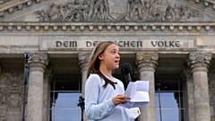 Greta Thunberg in Berlin - die Umweltaktivistin fordert allte zum Wählen auf