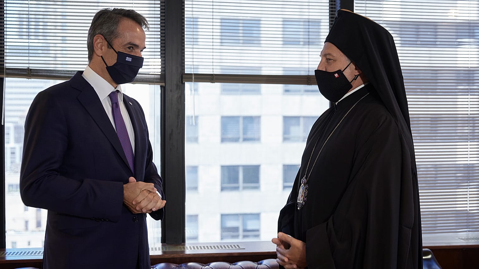 Ο πρωθυπουργός, Κυριάκος Μητσοτάκης, και ο Αρχιεπίσκοπος Αμερικής, Ελπιδοφόρος