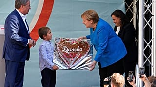 Wahlkampf in der Heimat: Merkel besucht Laschet in Aachen