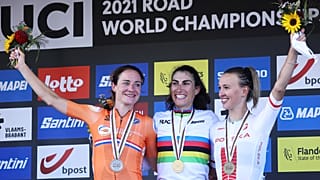 Il podio della gara su strada femminile: da sinistra Marianne Vos, Elisa Balsamo e Katarzyna Niewiadoma