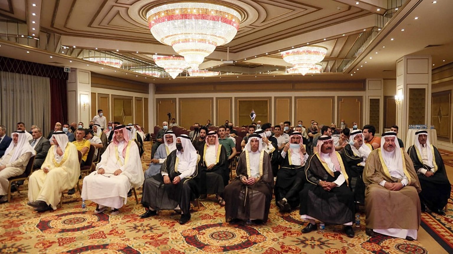 rak'ın Erbil kentinde ABD'li bir düşünce kuruluşu tarafından organize edilen konferansta, bazı aşiret liderleri dahil 300 kadar kişi, İsrail'le ilişki kurulmasını istedi