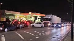 #panicbuying: Briten hamstern Sprit