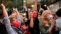 Jubel bei SPD-Anhängern in Berlin