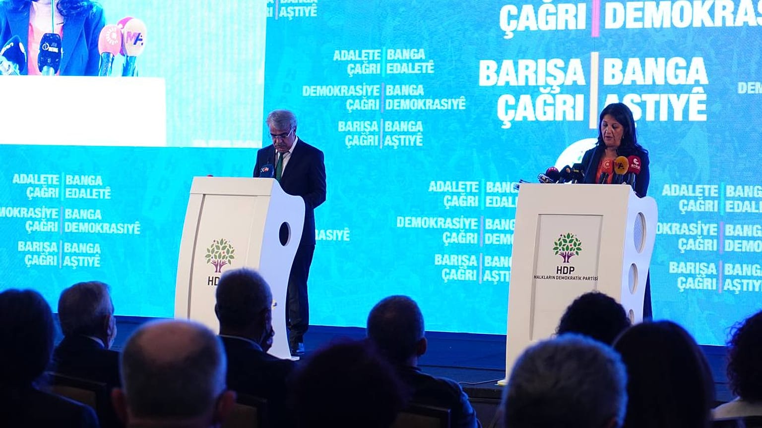 HDP deklarasyonu Pervin Buldan ve Mithat Sancar tarafından açıklandı