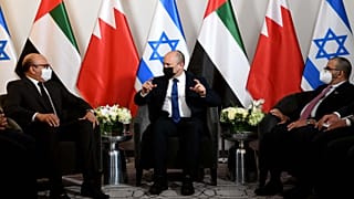 رئيس الوزراء الإسرائيلي يلتقي مع وزير الخارجية البحريني ووزير الدولة الإماراتي في نيويورك. 27/09/2021